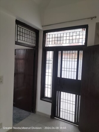 3 BHK Apartment For Rent in Purvanchal Royal City Gn Sector Chi V Greater Noida  8093910