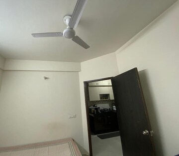 Furnished Amenities in 2 BHK Apartment at Signature Global Proxima, Sector 89 – for Rent