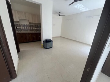 Room in 2 BHK Apartment at Signature Global Proxima, Sector 89 – for Rent