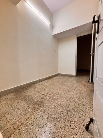Room in 3 BHK Builder Floor at Indiranagar – for Rent