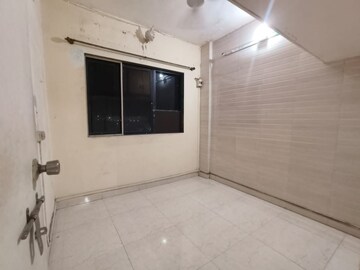 Room in 1 BHK Apartment at Seawoods – for Rent