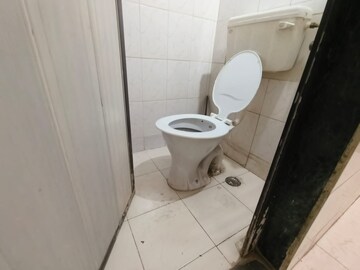 Bathroom in 1 BHK Apartment at Seawoods – for Rent