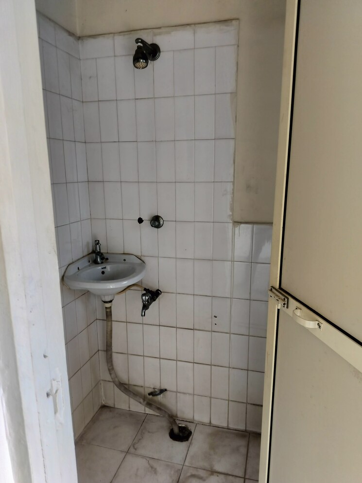 Bathroom, army-welfare-chs 3.5 Bedroom 1280 Sq.Ft. Independent House In Nerul Navi Mumbai 8094078