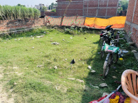 Plot For Sale in Krishna Colony Chandous 