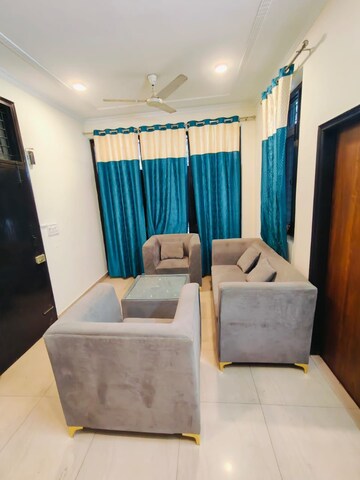 Living Room in 2 BHK Builder Floor at Sector 55 – for Rent