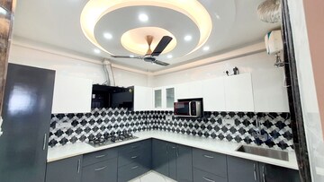 Kitchen in 3 BHK Builder Floor at Gomti Nagar – for Rent