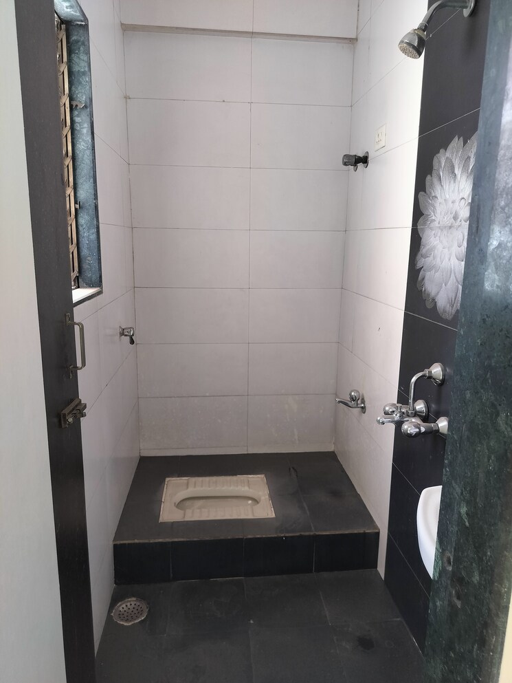 Bathroom, b-m-gitanjali-heights 2 Bedroom 1050 Sq.Ft. Apartment In Seawoods Navi Mumbai 8094116