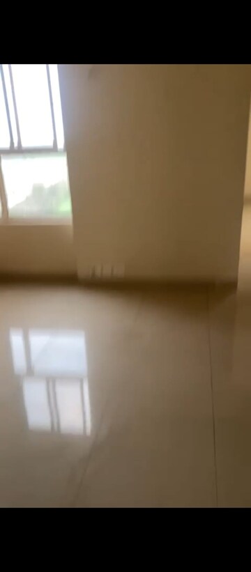 Room in 2 BHK Apartment at Wave Dream Homes, Wave City – for Sale
