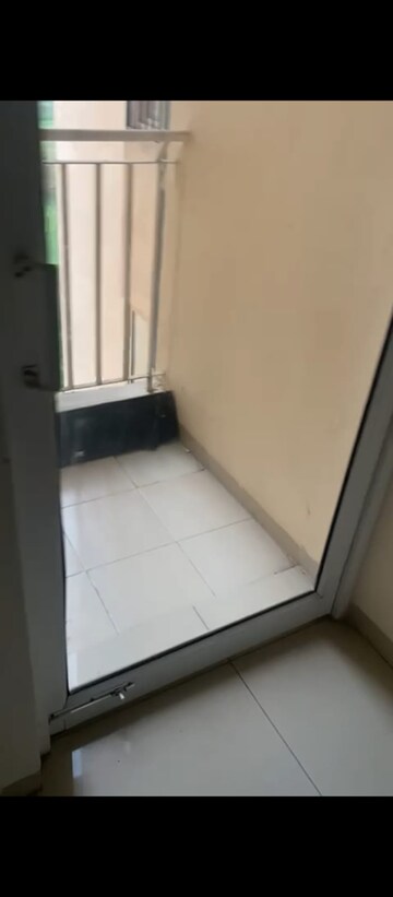 Room in 2 BHK Apartment at Wave Dream Homes, Wave City – for Sale