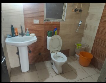 Master Bedroom in 3.5 BHK Apartment at Gardenia Gateway, Sector 75 – for Rent
