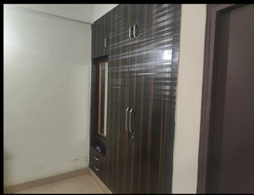 Furnished Amenities in 3.5 BHK Apartment at Gardenia Gateway, Sector 75 – for Rent
