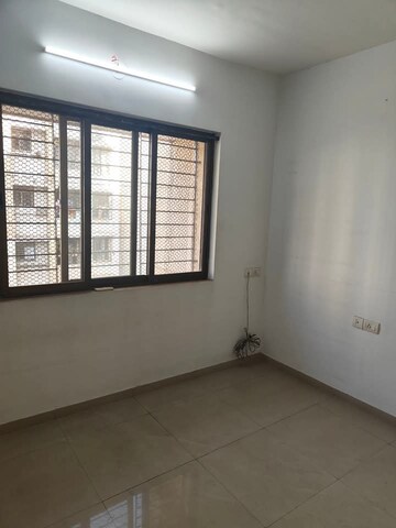 Room in 1 BHK Apartment at Lodha Casa Bella Gold, Dombivli East – for Rent