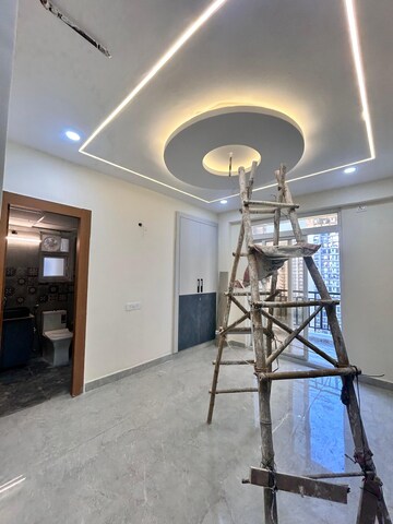 Gym in 2 BHK Apartment at Sector 16b Greater Noida – for Rent