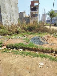 Plot For Sale in Krishna Colony Chandous 
