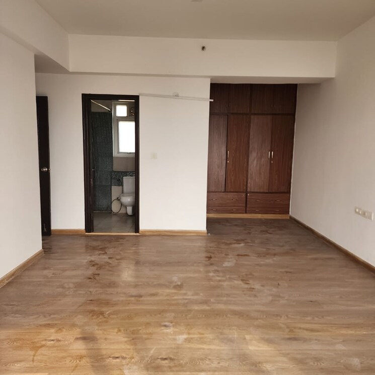 Room, sector 82 3 Bedroom 162 Sq.Mt. Independent House In Sector 82 Noida 8094392