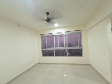 Room in 2 BHK Apartment at Balkum Pada – for Rent