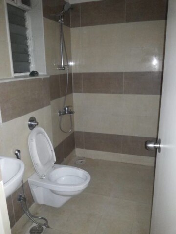 Bathroom in 2 BHK Apartment at Amanora Trendy Homes, Hadapsar – for Rent