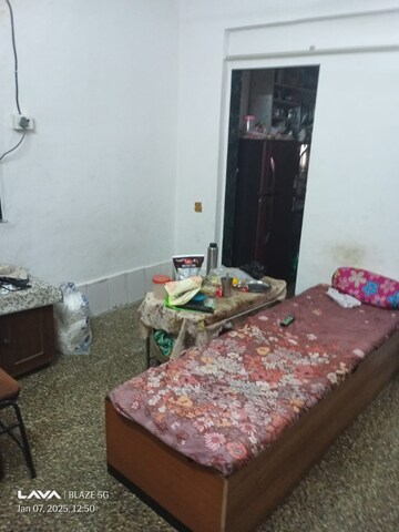 Bedroom in 1 BHK Apartment at Goregaon West – for Sale