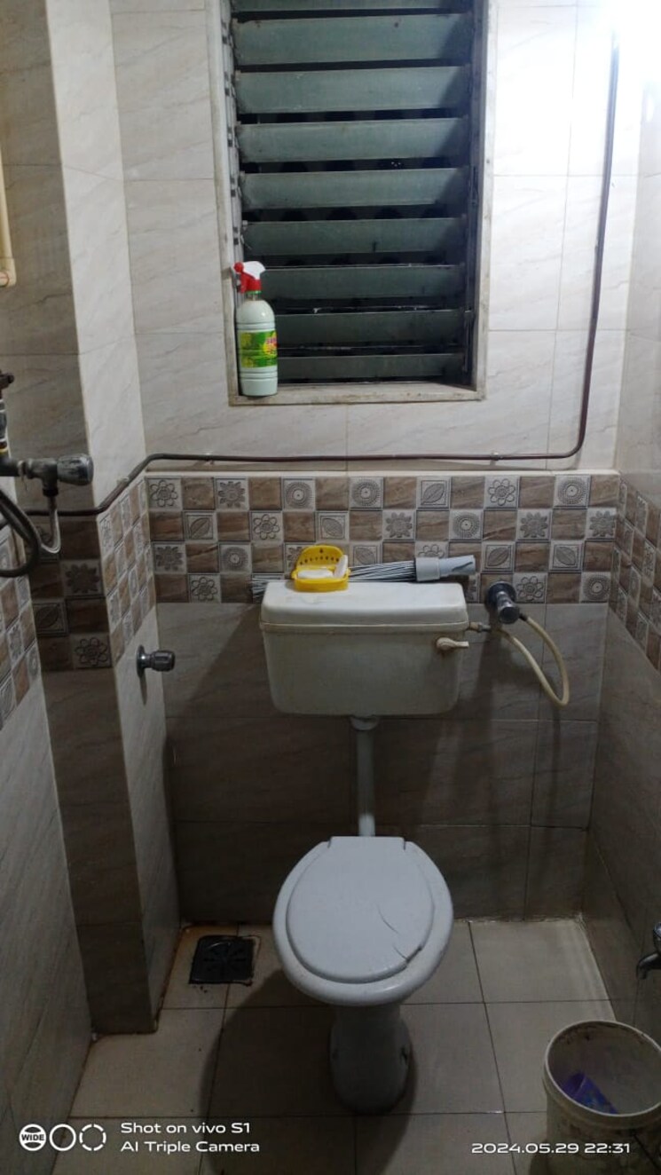 Bathroom, kausthubham-chs 2 Bedroom 750 Sq.Ft. Apartment In Goregaon East Mumbai 8094422