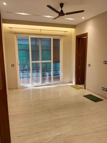 Room in 4 BHK Apartment at Ansal API Versalia, Sector 67a – for Sale
