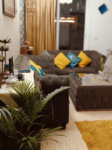 Living Room in 2 BHK Apartment at Mahagun Moderne, Sector 78 – for Rent