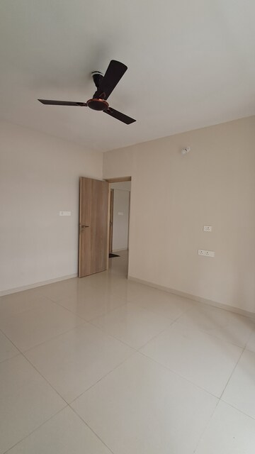 2 BHK Apartment For Rent in Sugee Atharva Prabhadevi Mumbai  8094451