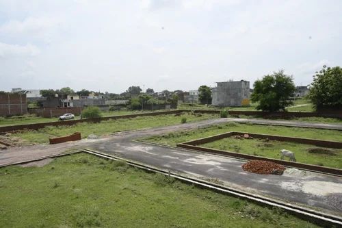 Plot For Sale in Krishna Colony Chandosh 