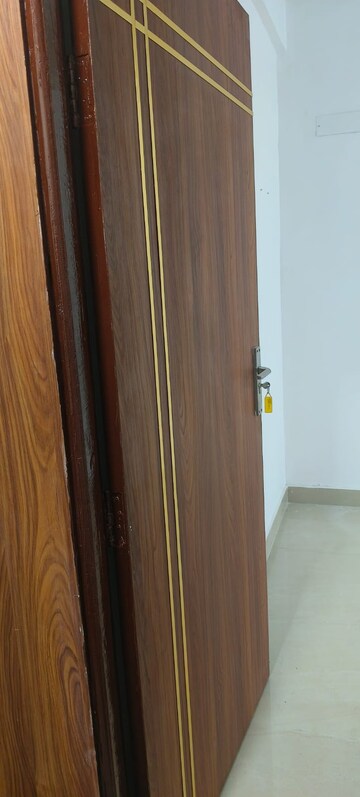 Furnished Amenities in 2 BHK Apartment at Suncity Avenue 76, Sector 76 – for Rent