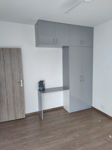 Room in 2 BHK Builder Floor at Vatika INXT Emilia floors, Sector 82 – for Rent