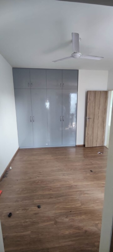 Room in 2 BHK Builder Floor at Vatika INXT Emilia floors, Sector 82 – for Rent