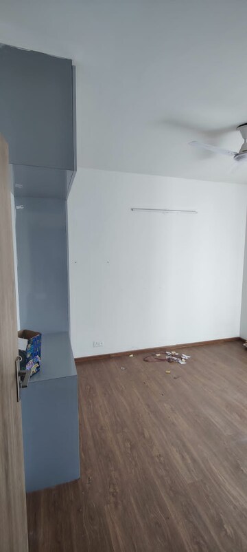 Room in 2 BHK Builder Floor at Vatika INXT Emilia floors, Sector 82 – for Rent