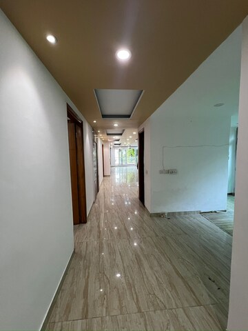 Building Lobby in 4 BHK Builder Floor at Soami Nagar – for Rent