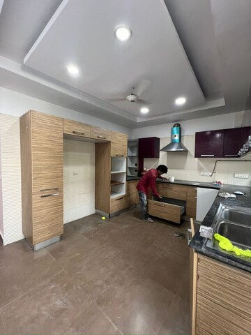 Master Bedroom in 4 BHK Builder Floor at Soami Nagar – for Rent
