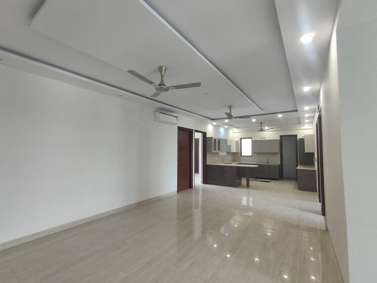 Room, builder-floor 3 Bedroom 2200 Sq.Ft. Builder Floor In Sector 28 Gurgaon 8094542