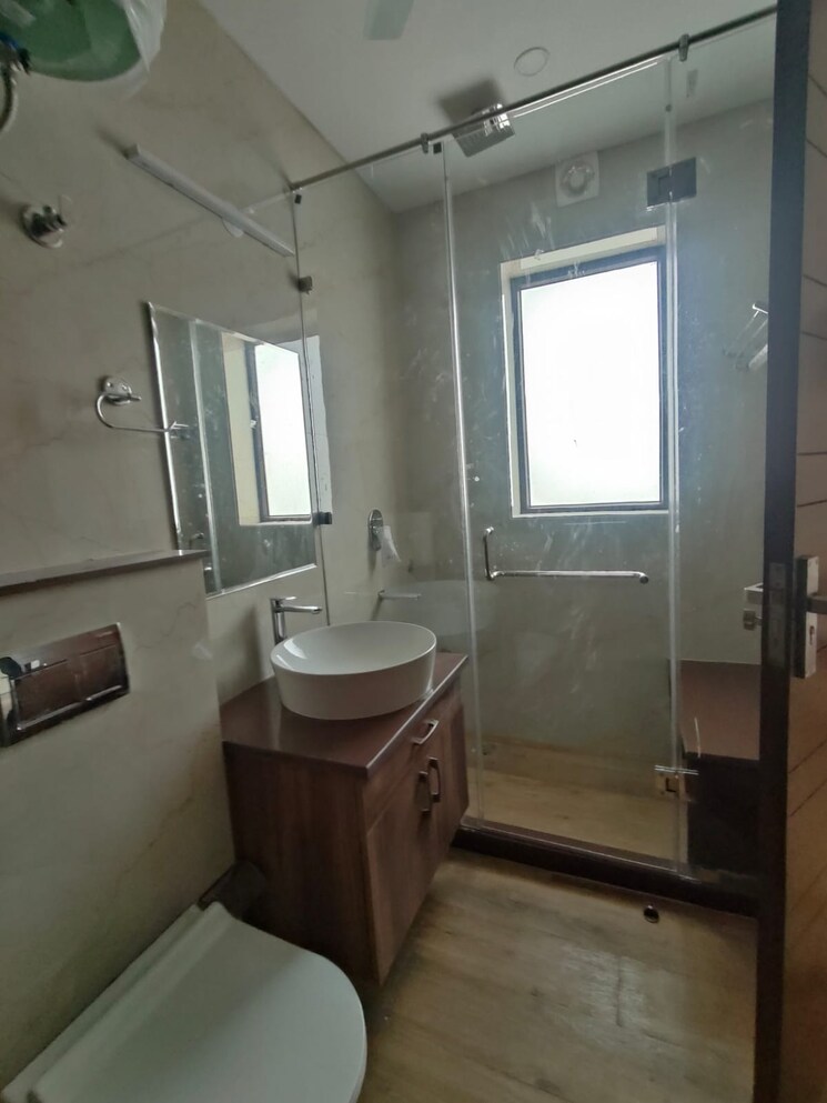 Bathroom, builder-floor 3 Bedroom 2200 Sq.Ft. Builder Floor In Sector 28 Gurgaon 8094542