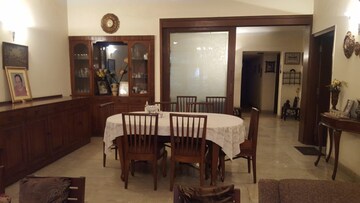 Gym in 2 BHK Builder Floor at New Friends Colony – for Rent