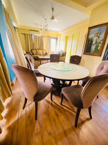 Master Bedroom in 4 BHK Builder Floor at New Friends Colony – for Rent