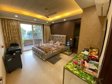 Living Room in 3 BHK Builder Floor at S S Southend, Sector 49 – for Rent