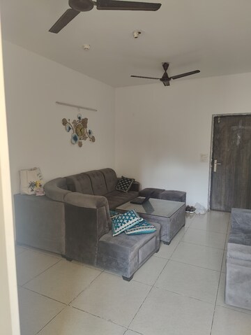 Master Bedroom in 3.5 BHK Apartment at Amrapali Terrace Homes, Tech Zone 4 Greater Noida – for Rent