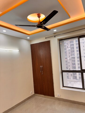 Bedroom in 3 BHK Apartment at Unitech Uniworld Gardens 2, Sector 47 – for Rent