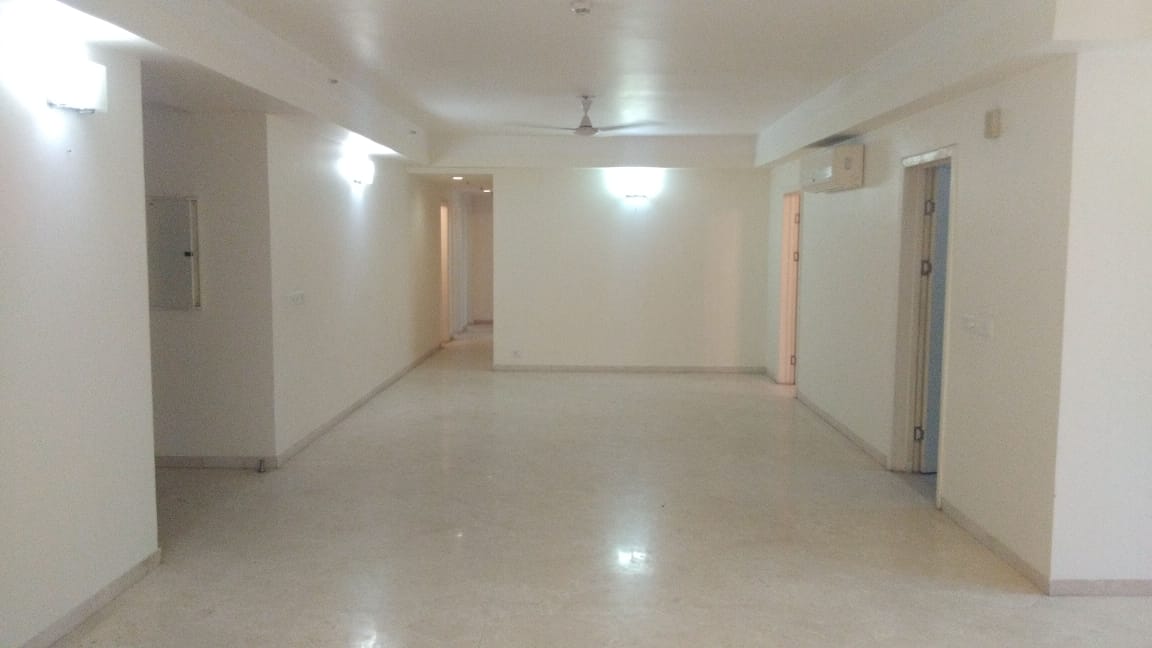 4 BHK + Pooja Room,Servant Room,Study Room Apartment For Sale in DLF The Belaire