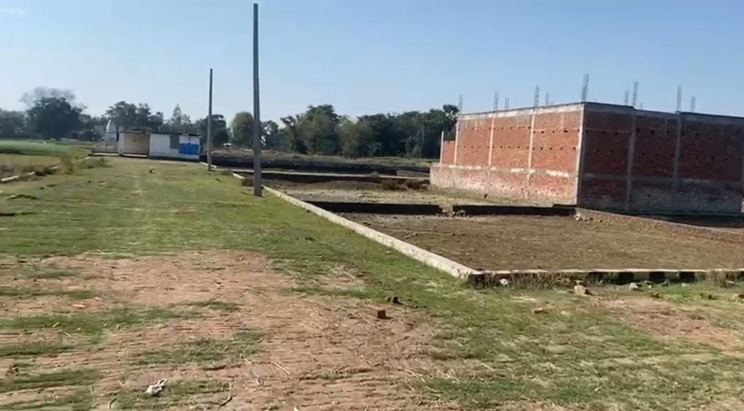 Plot For Sale in Krishna Colony Chandosh 