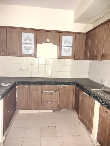 2 BHK Apartment For Rent in Omaxe Heights, Sector 86