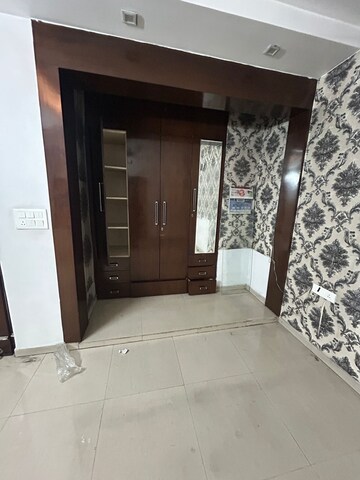 Kitchen in 3 BHK Apartment at Omaxe Heights, Sector 86 – for Rent