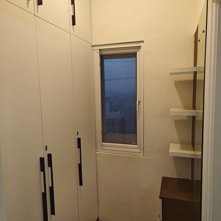 Room, shree-vardhman-victoria 3.5 Bedroom 1950 Sq.Ft. Apartment In Sector 70 Gurgaon 8094949