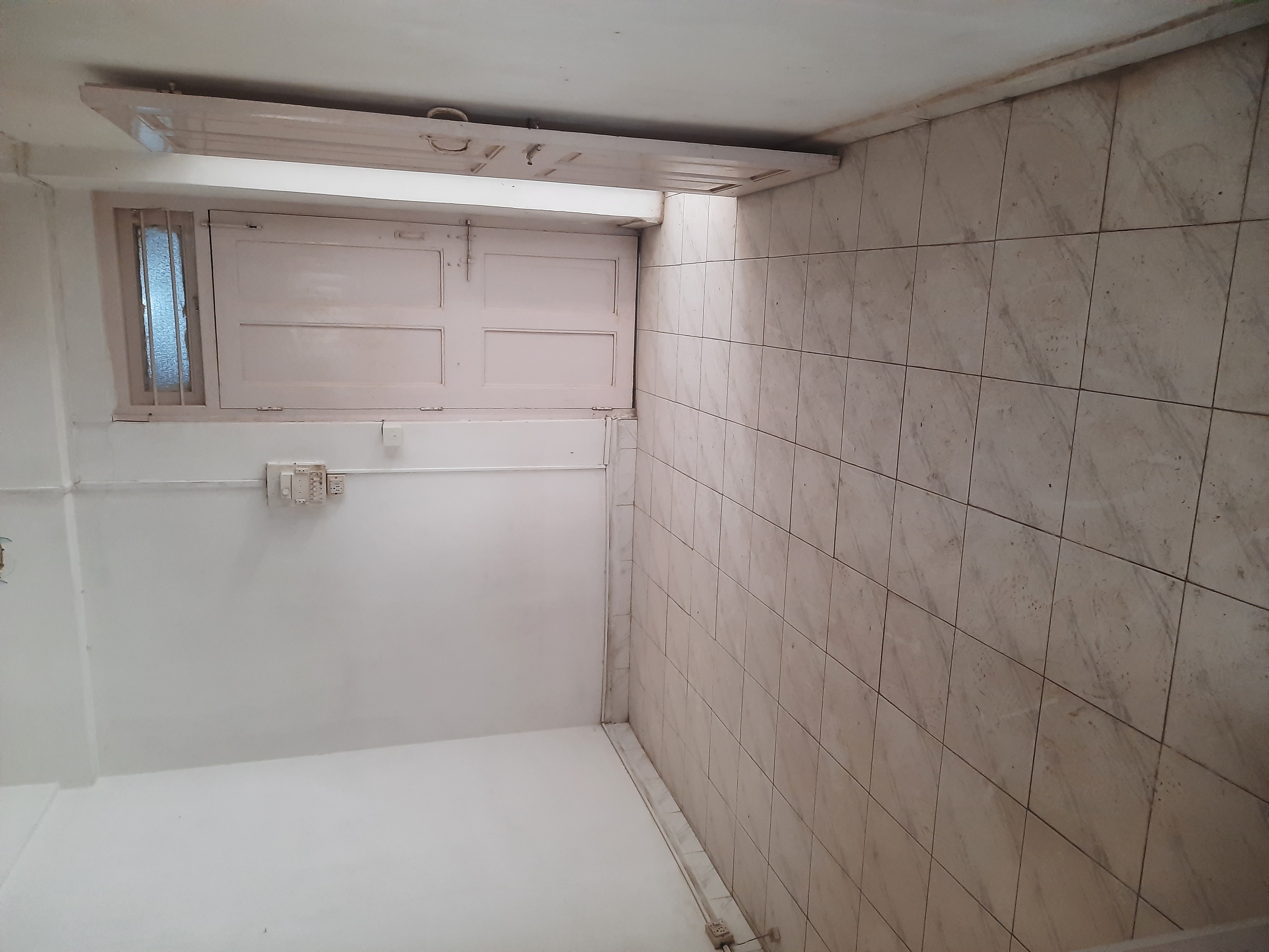 2 BHK + Servant Room Apartment For Sale in Cuffe Parade 