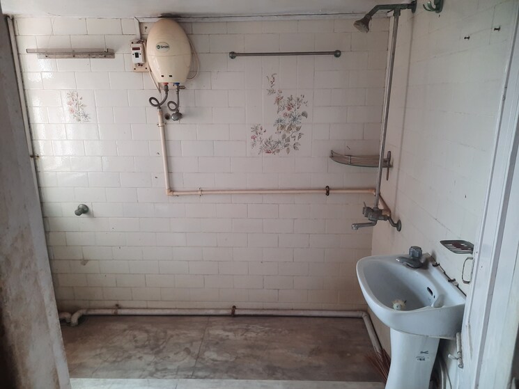 Bathroom, cuffe parade 2 Bedroom 1050 Sq.Ft. Apartment In Cuffe Parade Mumbai 8094728