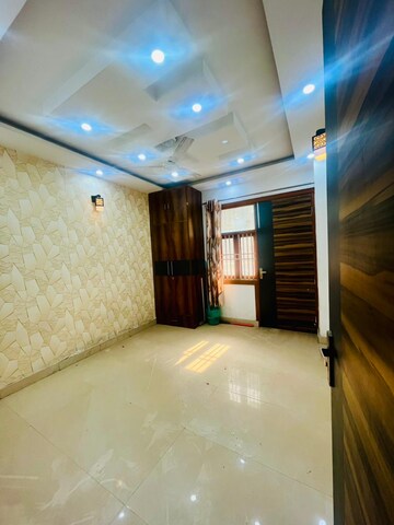 Bedroom in 3 BHK Builder Floor at Dwarka Mor – for Rent