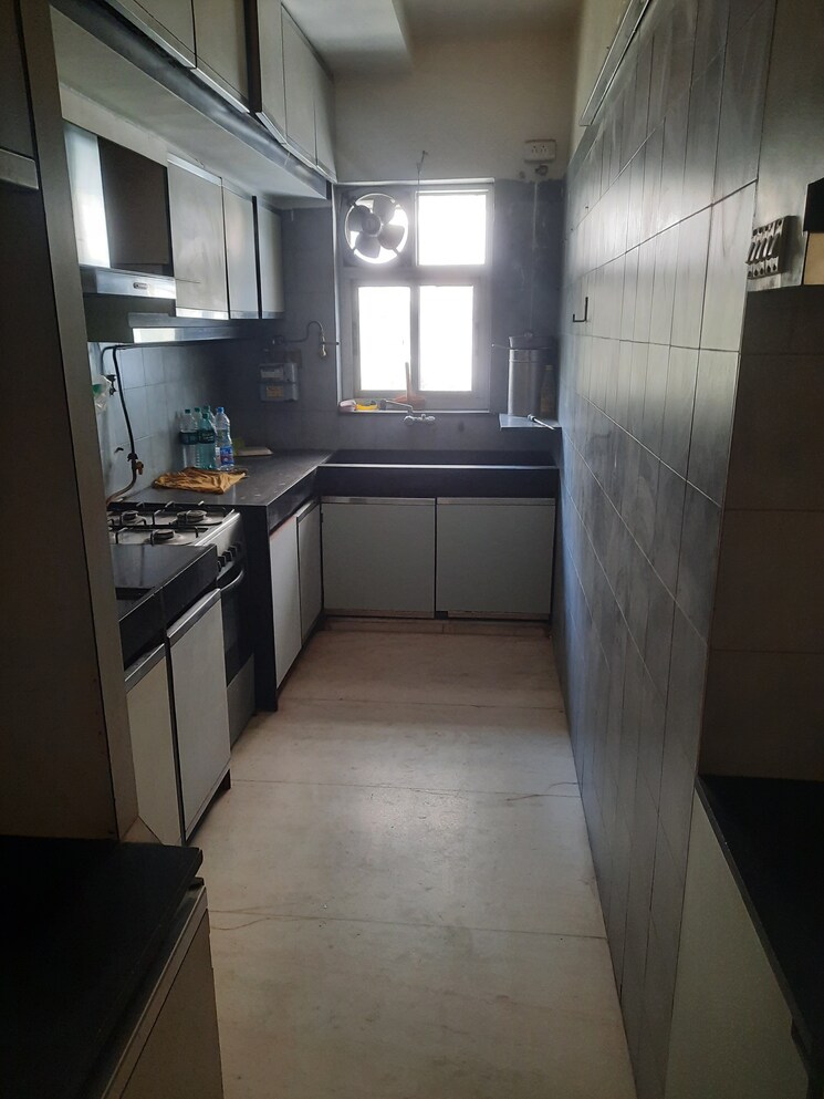 Kitchen, cuffe parade 2 Bedroom 1000 Sq.Ft. Apartment In Cuffe Parade Mumbai 8094738