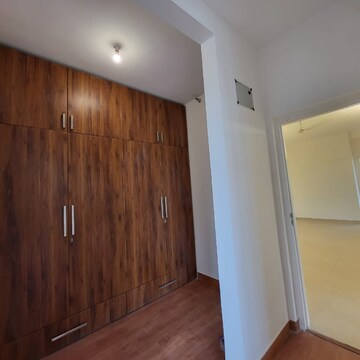 Furnished Amenities in 3 BHK Apartment at Central Park II-Bellevue, Tikri – for Rent